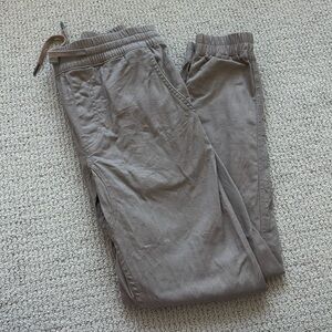 Men’s publish jogger pants gray
Size 30